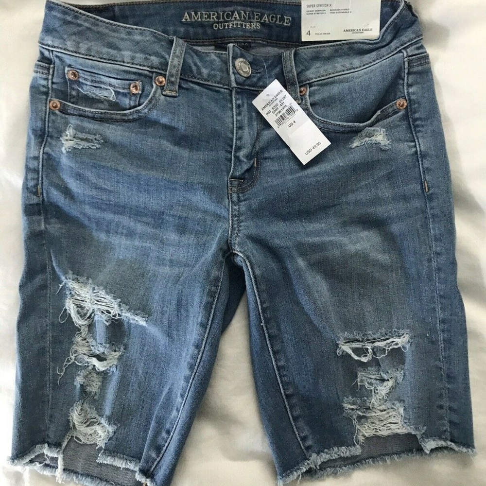 NWT American Eagle Bermuda ripped Shorts Size 4